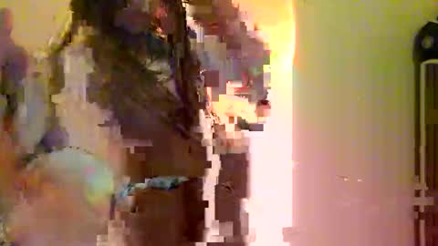 Snapshot of freaktwink420 chatting on 11.05.25 Squirrel twink online show from 11.05.25