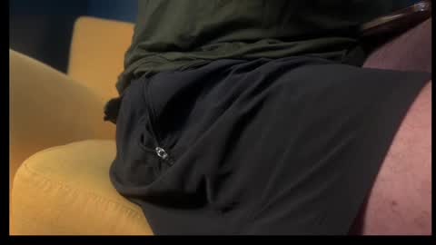 Snapshot of freckledslut009 chatting on 10.06.25 freckledslut009 online show from 10.06.25