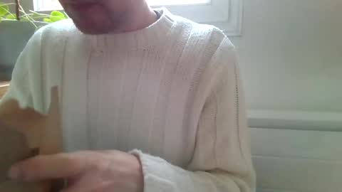 Snapshot of fredthetom12 chatting on 01.08.25 Greedy Fred online show from 01.08.25