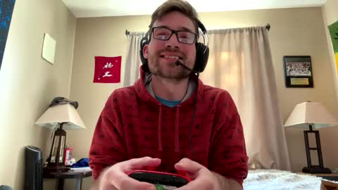 Snapshot of freezeskiii chatting on 12.04.25 freezeskiii online show from 12.04.25