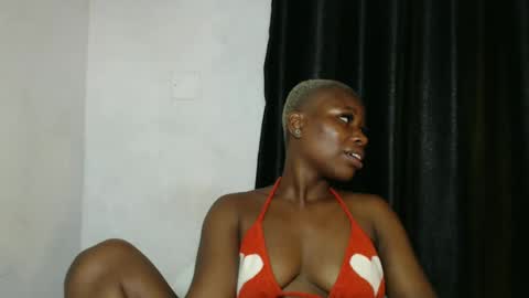 frekkymorelle online show from 02.24.25