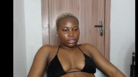 frekkymorelle online show from 09.18.25