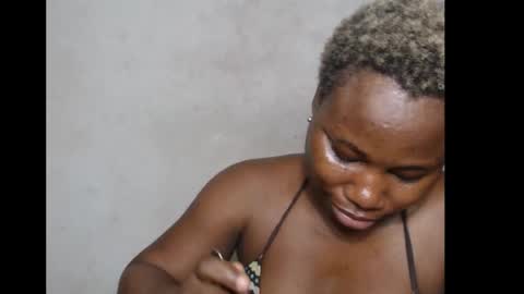 frekkymorelle online show from 11.11.25