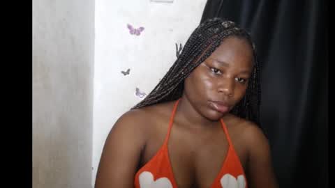 frekkymorelle online show from 12.01.25