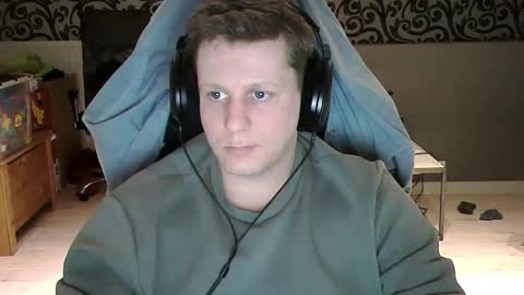 Snapshot of frenchfrieswithmayo chatting on 12.07.24 French fries online show from 12.07.24