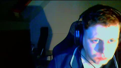 Snapshot of frenchfrieswithmayo chatting on 09.29.25 French fries online show from 09.29.25