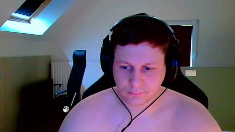 Snapshot of frenchfrieswithmayo chatting on 10.12.25 French fries online show from 10.12.25