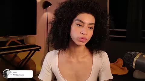 Snapshot of fresatanica chatting on 02.22.25 Vale online show from 02.22.25