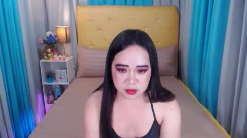 Snapshot of freshtsbigcum chatting on 02.17.25 anna online show from 02.17.25