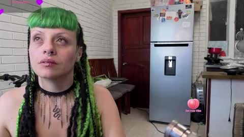 freyaa_sorceress online show from 10.04.25