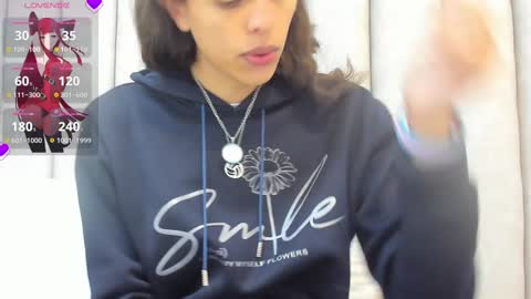 Snapshot of freyamoller chatting on 01.04.25 FREYA online show from 01.04.25