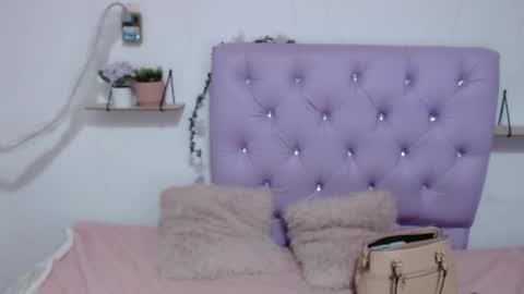 Snapshot of freyja_01 chatting on 10.15.25 Freyja online show from 10.15.25