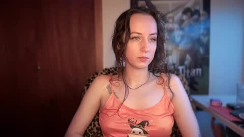 Snapshot of freythegemini chatting on 01.18.25 FreyaTheGemini online show from 01.18.25