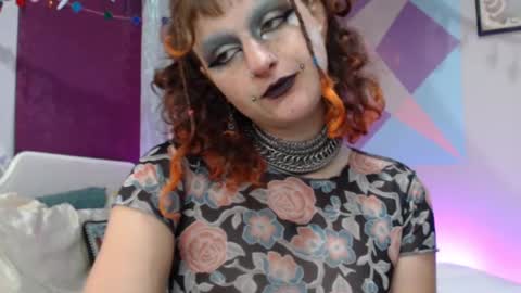 Snapshot of friskyflowers chatting on 09.21.25 cherry online show from 09.21.25