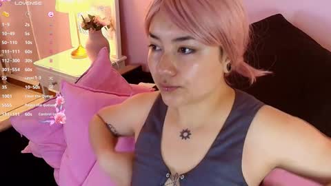 Snapshot of frodita_dream chatting on 10.18.25 FRODIT online show from 10.18.25