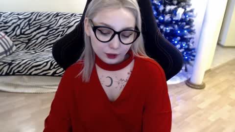 Snapshot of fromsun_forsoul chatting on 12.27.24 Lilith online show from 12.27.24