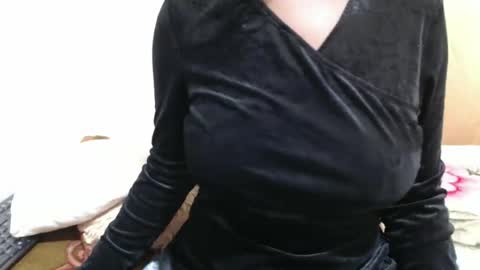 fruity28 online show from 10.20.25