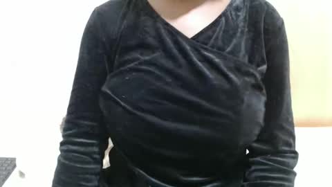 fruity28 online show from 11.24.25