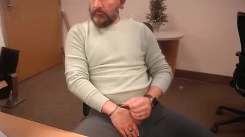 Snapshot of fuckadilf chatting on 12.19.24 fuckadilf online show from 12.19.24