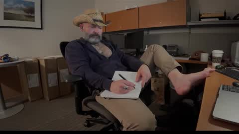 Snapshot of fuckadilf chatting on 03.07.25 fuckadilf online show from 03.07.25