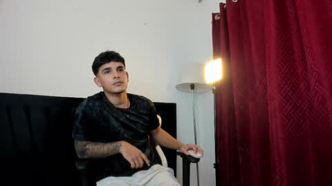 Snapshot of fuckboyca chatting on 10.15.25 fuckboyca online show from 10.15.25