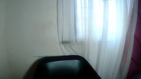 Snapshot of fuckmehot4 chatting on 11.14.25 fuckmehot4 online show from 11.14.25