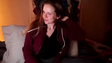 Snapshot of fuckmypussyplz1 chatting on 03.05.25 fuckmypussyplz1 online show from 03.05.25