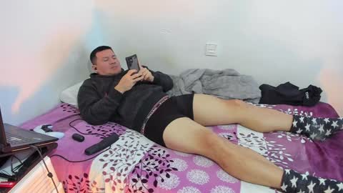 Snapshot of fuckynations chatting on 01.18.25 Fuckdirtymen online show from 01.18.25