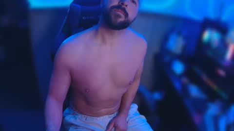 Snapshot of fufupop chatting on 10.05.25 fufupop online show from 10.05.25