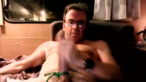 Snapshot of fuldaflyst4 chatting on 09.13.25 fuldaflyst4 online show from 09.13.25