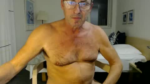 Snapshot of fuldaflyst4 chatting on 11.03.25 fuldaflyst4 online show from 11.03.25