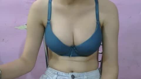 Snapshot of full_fun_girl55 chatting on 09.30.25 full_fun_girl55 online show from 09.30.25
