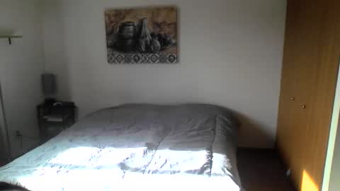 Linnys Palace online show from 11.19.25