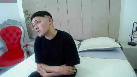 Snapshot of funthiagox chatting on 11.01.25 FunThiagoX online show from 11.01.25