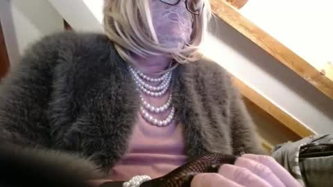 Snapshot of fursdany chatting on 12.22.24 Dany online show from 12.22.24