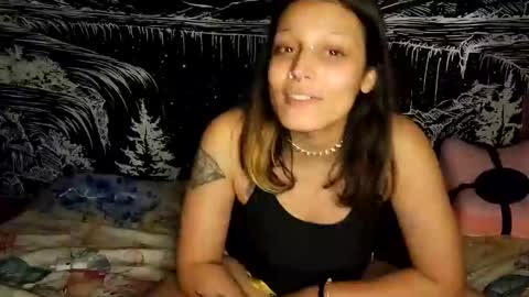 Snapshot of futuresizequeen chatting on 11.13.25 futuresizequeen online show from 11.13.25