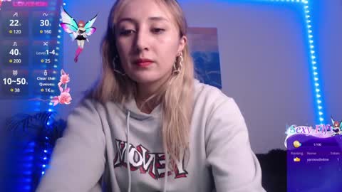 Snapshot of gabb_rioss chatting on 12.27.24 Gabriela online show from 12.27.24