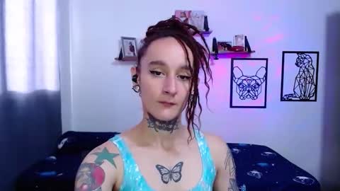 gabby_moon09 online show from 10.16.25