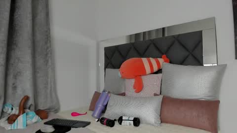   Instagram soygabi g   online show from 03.01.25