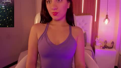 gabrielaastone online show from 10.20.25