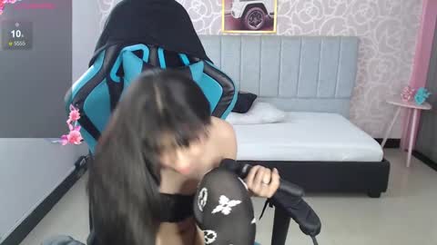 Snapshot of gaby_s1 chatting on 12.14.24 Gaby  online show from 12.14.24