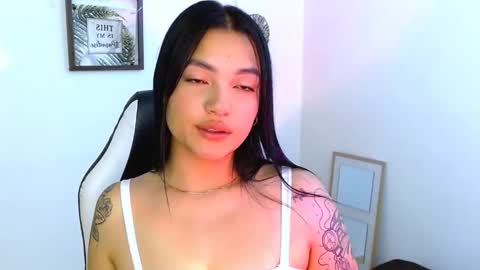 Snapshot of gaby_saikozz chatting on 09.10.25 My name is Gabriela.. nice to meet you thumbs up please its very important to me online show from 09.10.25