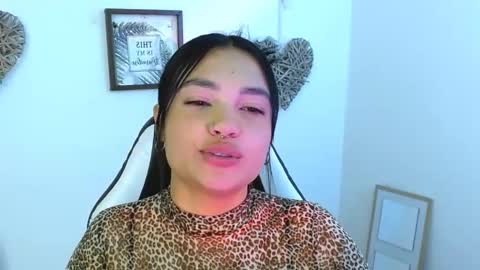 Snapshot of gaby_saikozz chatting on 09.11.25 My name is Gabriela.. nice to meet you thumbs up please its very important to me online show from 09.11.25