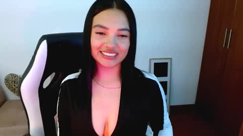 Snapshot of gaby_saikozz chatting on 09.26.25 My name is Gabriela.. nice to meet you thumbs up please its very important to me online show from 09.26.25