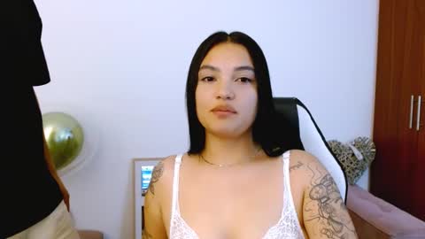 Snapshot of gaby_saikozz chatting on 10.20.25 My name is Gabriela.. nice to meet you thumbs up please its very important to me online show from 10.20.25