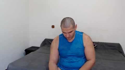 Snapshot of gabyfeatbogdy chatting on 12.19.24 gabyfeatbogdy online show from 12.19.24