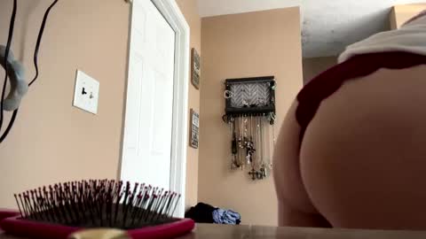 Snapshot of gacouple18 chatting on 09.16.25 gacouple18 online show from 09.16.25