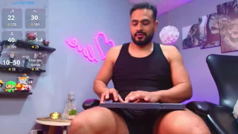 Snapshot of gael_meneses chatting on 09.22.25 Gael Meneses online show from 09.22.25
