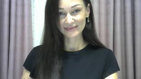 Snapshot of galaxy_33 chatting on 09.10.25 galaxy_33 online show from 09.10.25