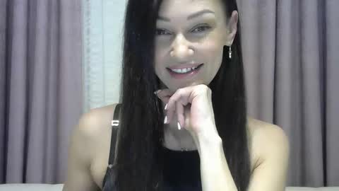 Snapshot of galaxy_33 chatting on 09.24.25 galaxy_33 online show from 09.24.25